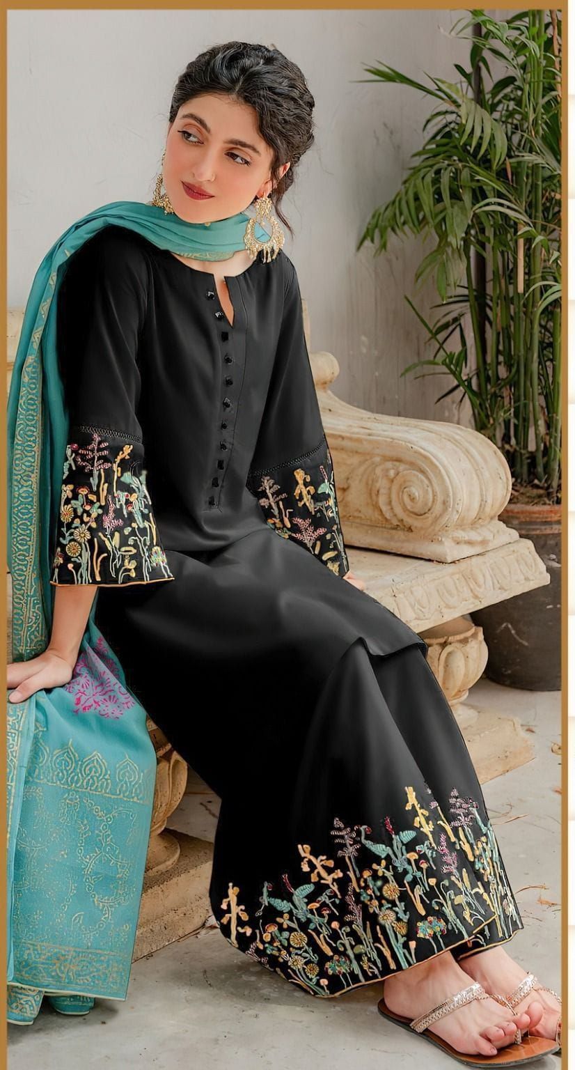 Two-Piece Ethnic Set 117 Main image